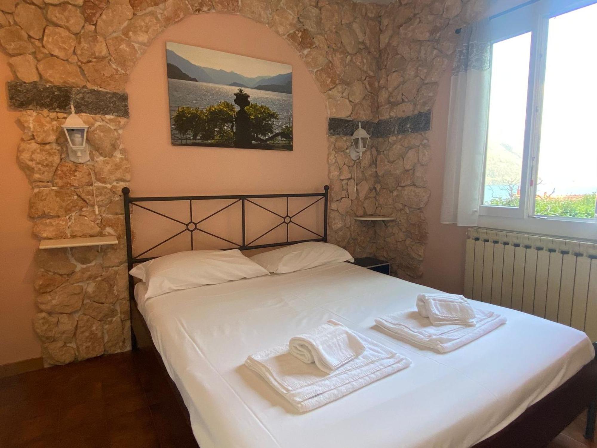 Vila The Lovers - Independent Little House With Garden Argegno Exteriér fotografie
